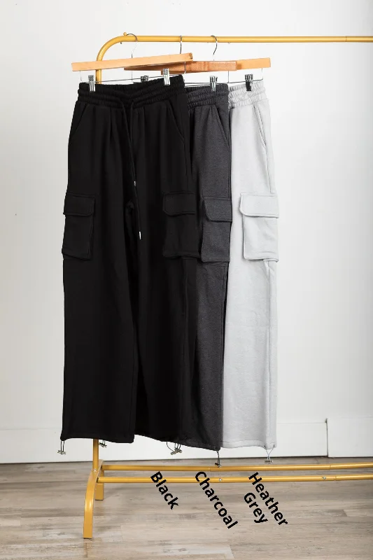 Fleece Cargo Wide Leg Sweatpants