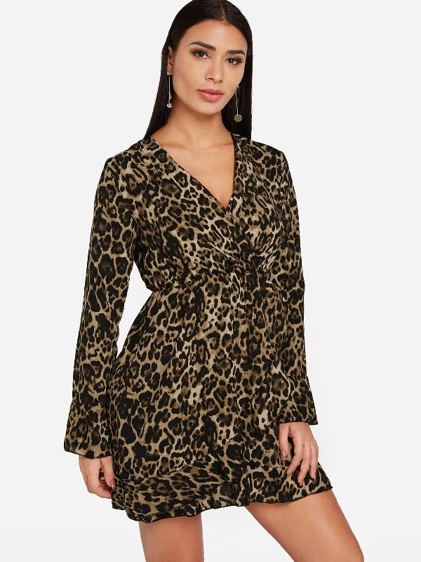 Wholesale V-Neck Long Sleeve Leopard Mini Dress