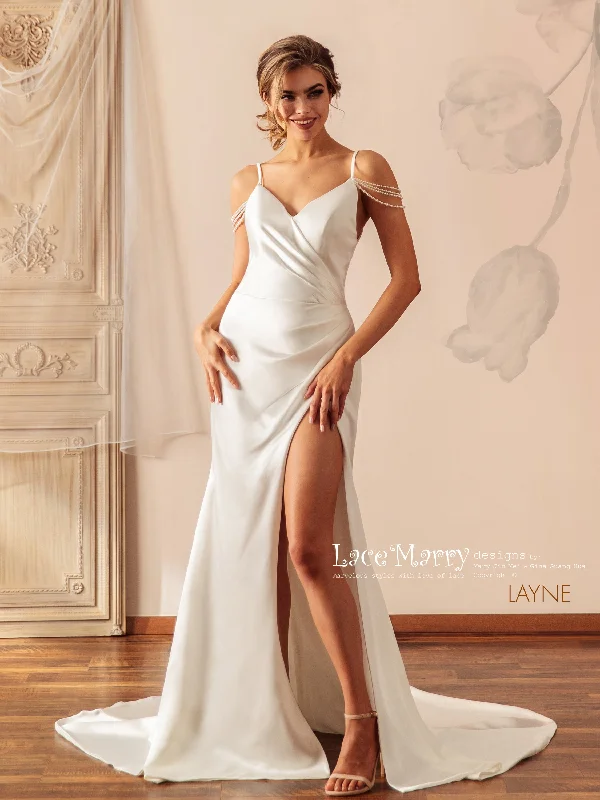 LAYNE / Sexy Plain Wedding Dress with Slit in the Skirt